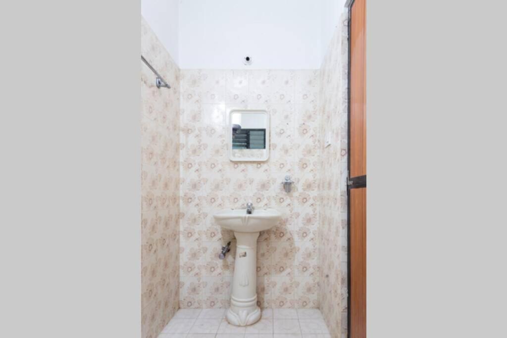 Villa Barbosa, 2 Bhk Villa & Luxury Rooms Near Colva, Sernabatim, Benaulim Beach Eksteriør bilde