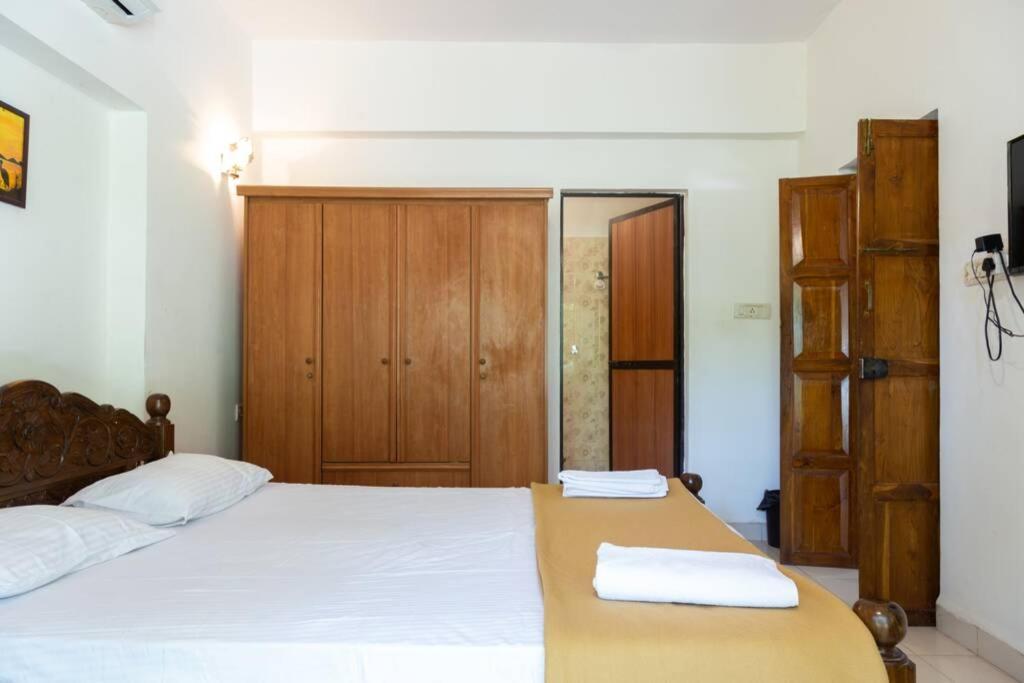 Villa Barbosa, 2 Bhk Villa & Luxury Rooms Near Colva, Sernabatim, Benaulim Beach Eksteriør bilde