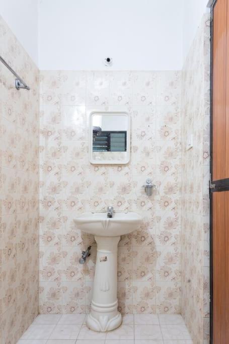 Villa Barbosa, 2 Bhk Villa & Luxury Rooms Near Colva, Sernabatim, Benaulim Beach Eksteriør bilde